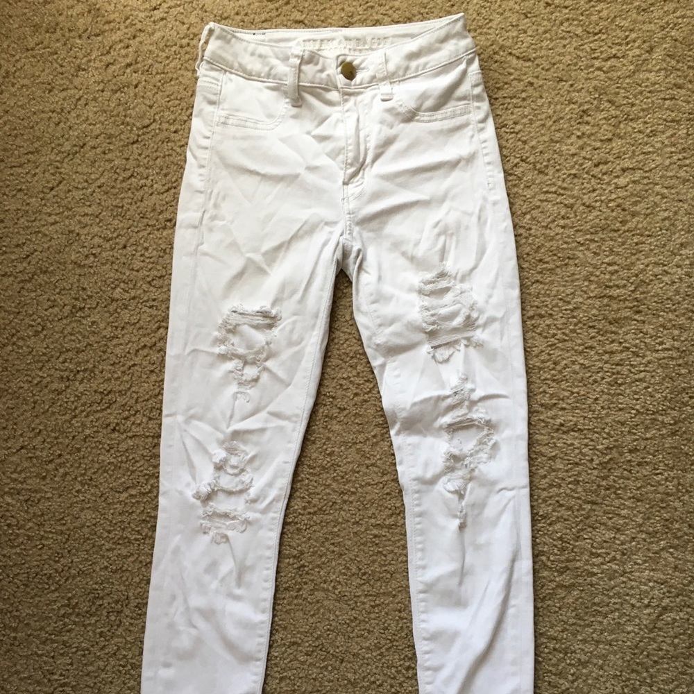 White Ripped American Eagle Jeans